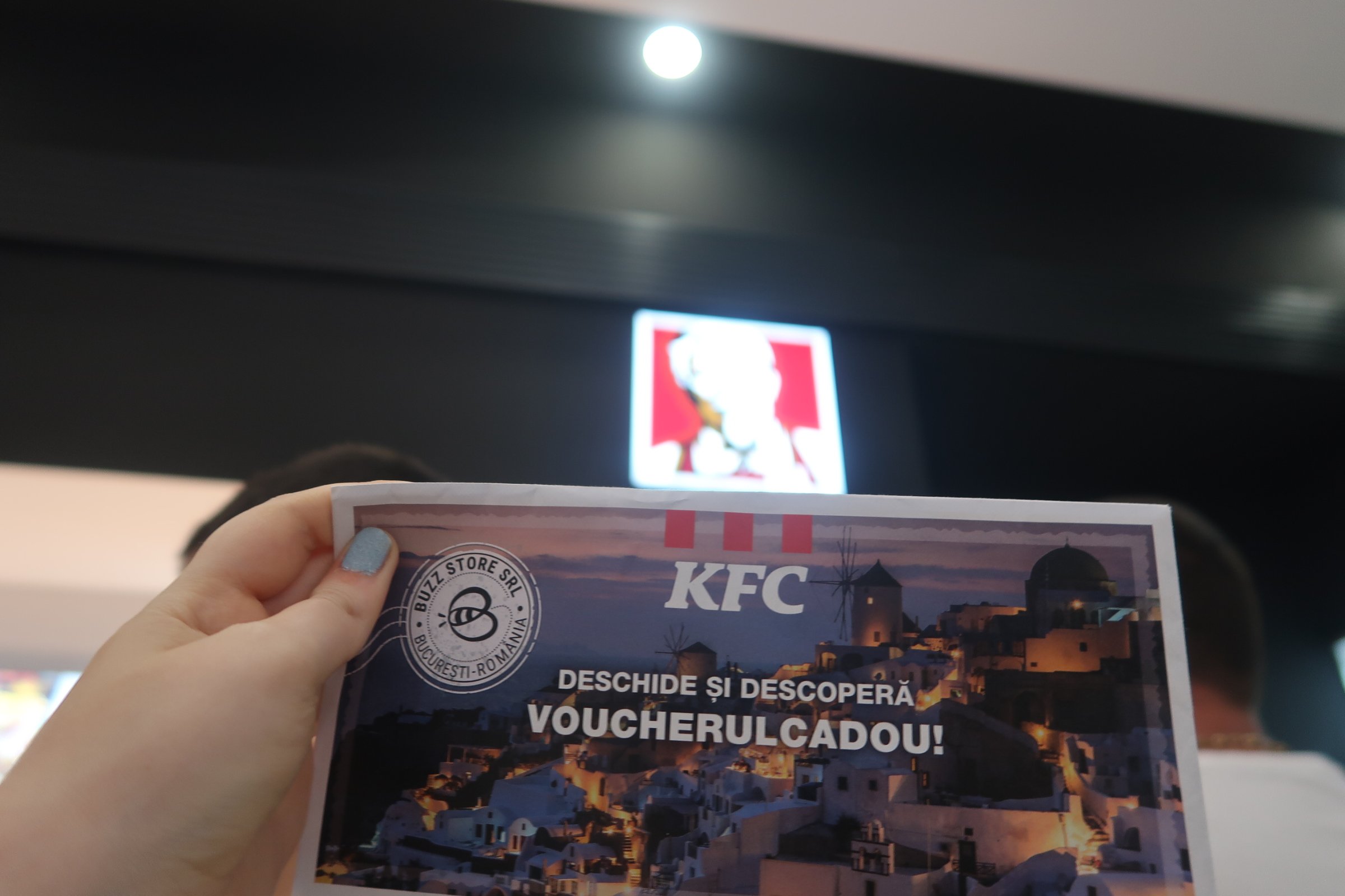 EXPERIENTA BUZZSTORE DE LA KFC